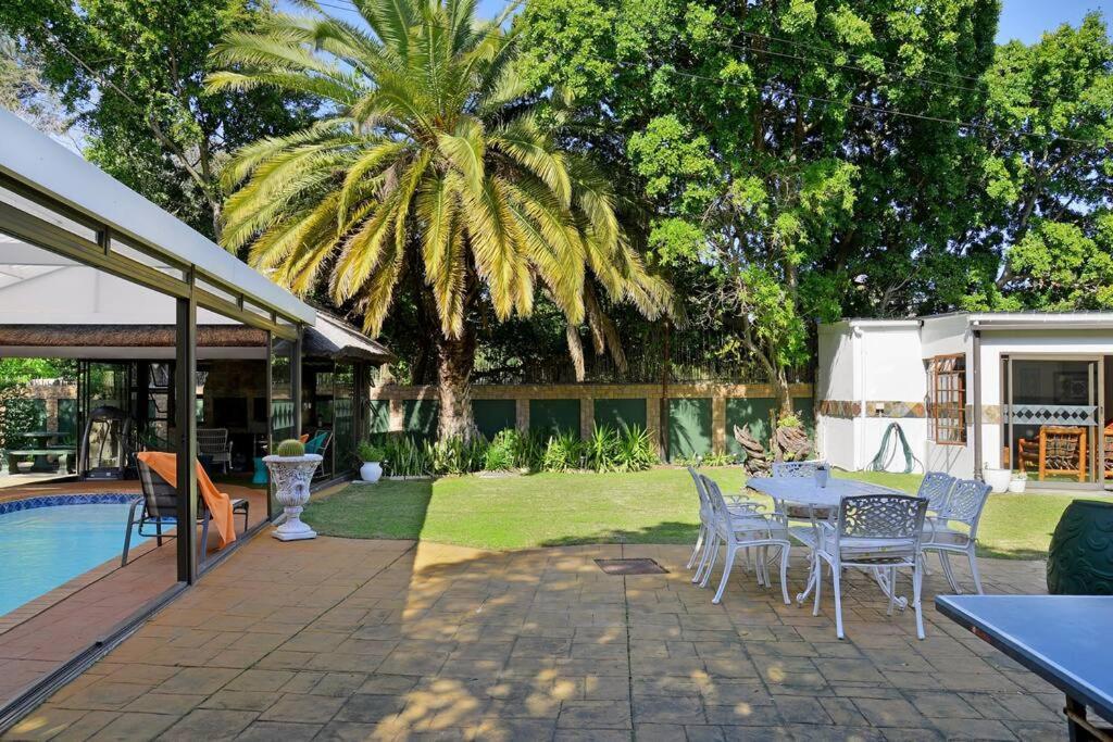 קייפטאון Mawethu Peaceful Garden With Covered Pool And Braai Area מראה חיצוני תמונה