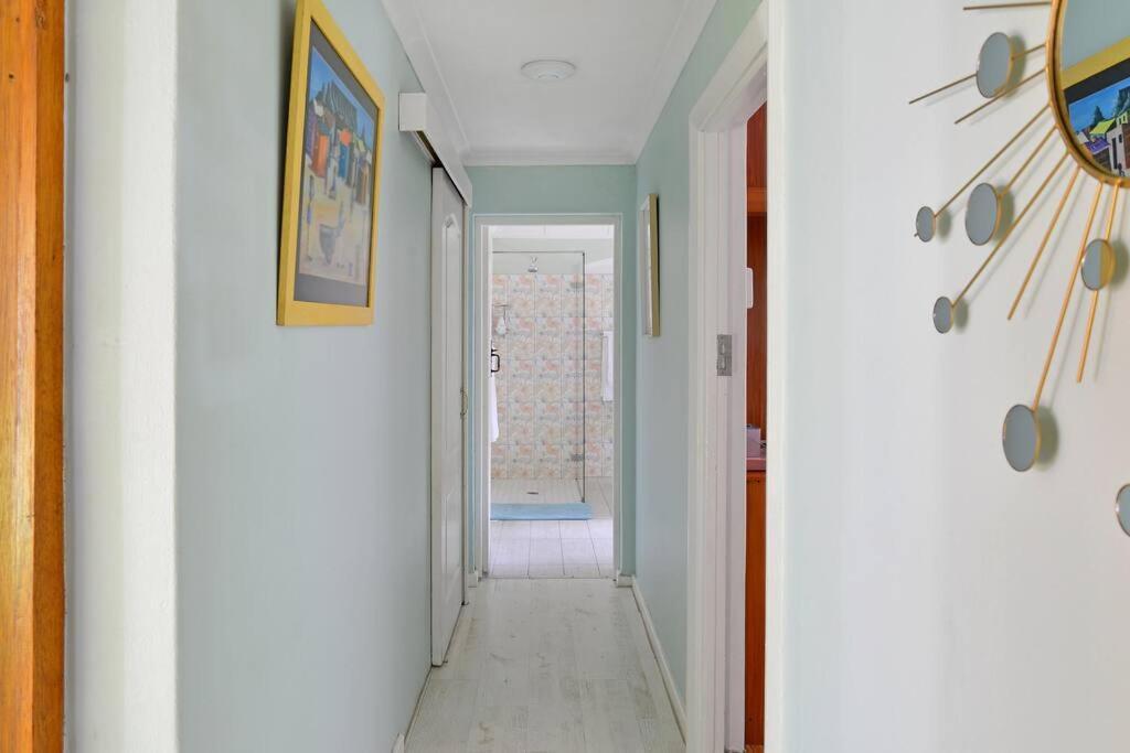קייפטאון Mawethu Peaceful Garden With Covered Pool And Braai Area מראה חיצוני תמונה